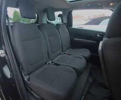 Vendo Peugeot 5008 2015 - 7450 EUR, 221000 km - AUTO.MOTO.pt