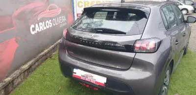 Sell Peugeot 208 2020 - 10950 EUR, 182000 km - AUTO.MOTO.pt