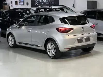 Vendo Renault Clio 2021 - 12990 EUR, 80000 km - AUTO.MOTO.pt