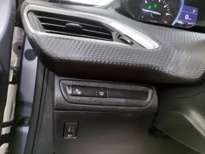 Sell Peugeot 2008 2018 - 13250 EUR, 37000 km - AUTO.MOTO.pt