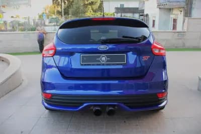 Vendo Ford Focus 2016 - 17990 EUR, 194500 km - AUTO.MOTO.pt