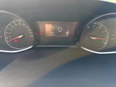 Sell Peugeot 308 SW 2015 - 9900 EUR, 107000 km - AUTO.MOTO.pt