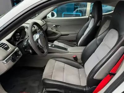 Sell Porsche Cayman 2013 - 44900 EUR, 114000 km - AUTO.MOTO.pt