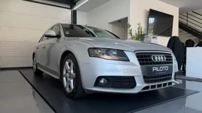 Vendo Audi A4 Avant 2008 - 9990 EUR, 300335 km - AUTO.MOTO.pt
