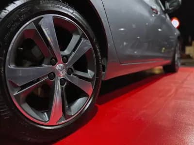 Sell Peugeot 308 2013 - 12990 EUR, 158740 km - AUTO.MOTO.pt