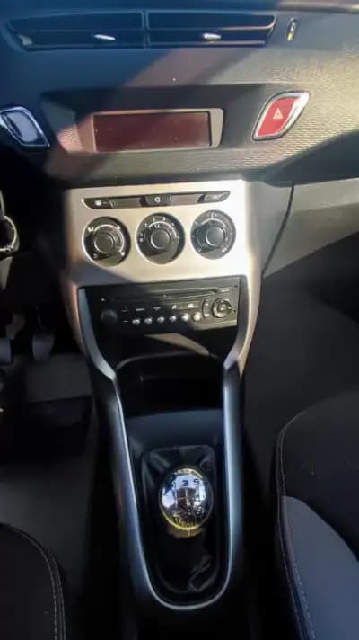 Vendo Citroën C3 2013 - 6897 EUR, 127989 km - AUTO.MOTO.pt