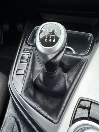 Sell BMW 318 2016 - 14900 EUR, 160000 km - AUTO.MOTO.pt