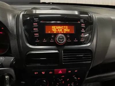 Vendo Opel Combo 2017 - 6950 EUR, 204500 km - AUTO.MOTO.pt