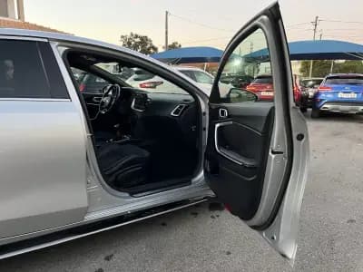 Vendo Kia ProCeed 2022 - 19450 EUR, 76000 km - AUTO.MOTO.pt