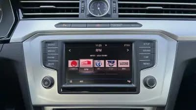 Vendo Volkswagen Passat 2018 - 16499 EUR, 183121 km - AUTO.MOTO.pt