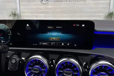 Vendo Mercedes-Benz CLA 250 2022 - 32950 EUR, 38283 km - AUTO.MOTO.pt