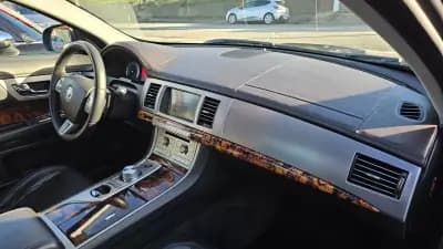 Sell Jaguar XF 2008 - 11900 EUR, 231206 km - AUTO.MOTO.pt