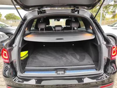 Vendo Mercedes-Benz GLC 300 2021 - 47900 EUR, 64000 km - AUTO.MOTO.pt