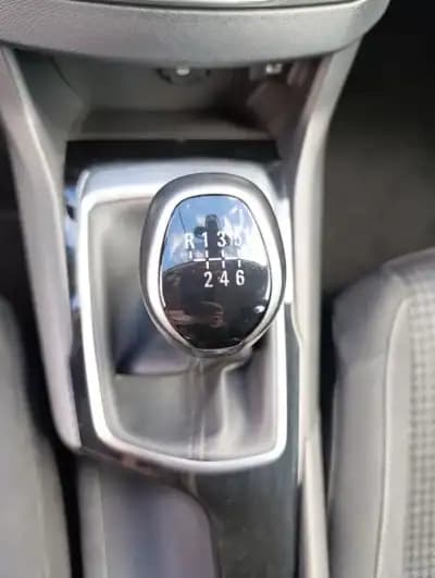 Sell Peugeot 308 SW 2020 - 15350 EUR, 130486 km - AUTO.MOTO.pt