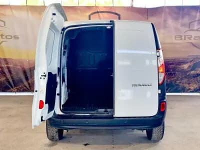 Vendo Renault Kangoo 2019 - 11500 EUR, 161094 km - AUTO.MOTO.pt