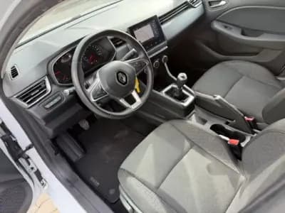 Sell Renault Clio 2021 - 16900 EUR, 61800 km - AUTO.MOTO.pt