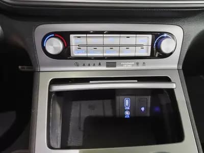 Vendo Hyundai Kauai 2019 - 20500 EUR, 111400 km - AUTO.MOTO.pt