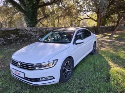 Sell Volkswagen Passat 2016 - 14500 EUR, 181600 km - AUTO.MOTO.pt