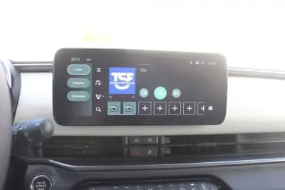 Vendo Fiat 600e 2023 - 29980 EUR, 7039 km - AUTO.MOTO.pt