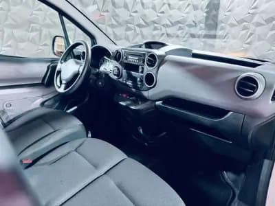 Sell Peugeot e-Partner 2017 - 10990 EUR, 23174 km - AUTO.MOTO.pt