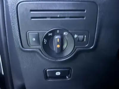 Vendo Mercedes-Benz Vito Tourer 2018 - 24900 EUR, 170000 km - AUTO.MOTO.pt