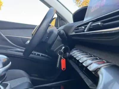 Vendo Peugeot 5008 2018 - 20500 EUR, 137000 km - AUTO.MOTO.pt