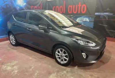 Vendo Ford Fiesta 2021 - 13999 EUR, 80000 km - AUTO.MOTO.pt