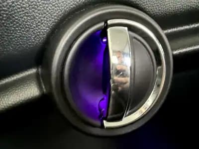 Vendo MINI One 2016 - 12999 EUR, 132000 km - AUTO.MOTO.pt