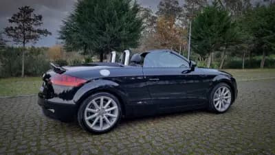 Sell Audi TT Roadster 2011 - 19500 EUR, 52000 km - AUTO.MOTO.pt