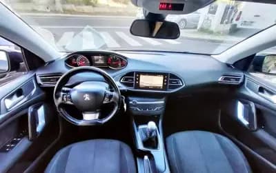 Vendo Peugeot 308 SW 2020 - 10990 EUR, 139592 km - AUTO.MOTO.pt