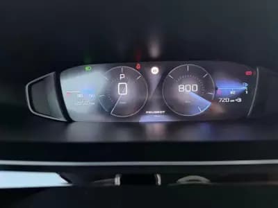 Vendo Peugeot 308 2022 - 21999 EUR, 128000 km - AUTO.MOTO.pt