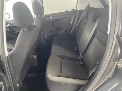 Sell Peugeot 208 2019 - 10750 EUR, 112682 km - AUTO.MOTO.pt