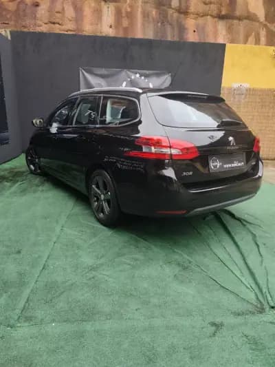 Vendo Peugeot 308 SW 2016 - 10990 EUR, 177000 km - AUTO.MOTO.pt