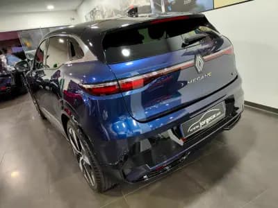 Vendo Renault Mégane E-Tech 2023 - 26500 EUR, 45000 km - AUTO.MOTO.pt