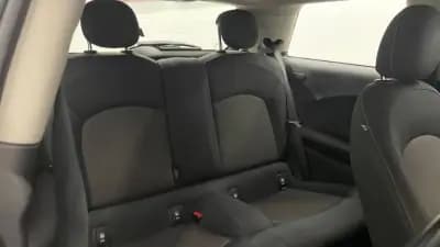 Vendo MINI One 2014 - 10990 EUR, 229990 km - AUTO.MOTO.pt