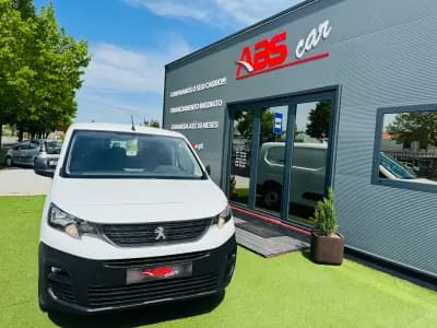 Sell Peugeot 2019 - 15000 EUR, 149000 km - AUTO.MOTO.pt