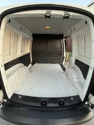 Sell Volkswagen Caddy 2018 - 7950 EUR, 322680 km - AUTO.MOTO.pt