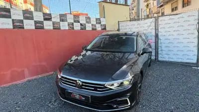 Vendo Volkswagen Passat Variant 2021 - 20400 EUR, 128500 km - AUTO.MOTO.pt