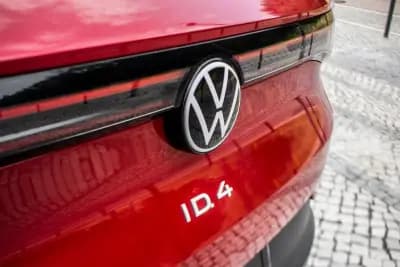 Vendo Volkswagen ID.4 2021 - 26990 EUR, 66500 km - AUTO.MOTO.pt