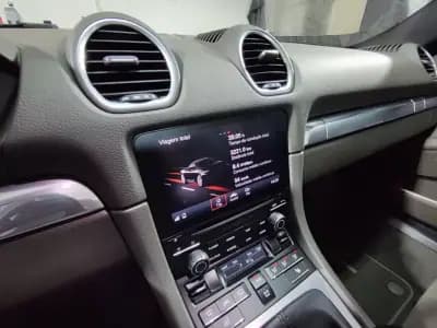 Vendo Porsche 718 Boxster 2019 - 64900 EUR, 68000 km - AUTO.MOTO.pt