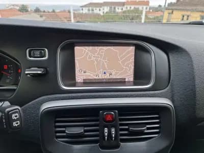 Vendo Volvo V40 2018 - 15990 EUR, 122118 km - AUTO.MOTO.pt