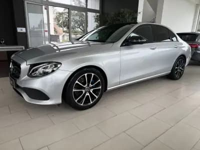 Vendo Mercedes-Benz E 220 2020 - 37900 EUR, 84701 km - AUTO.MOTO.pt