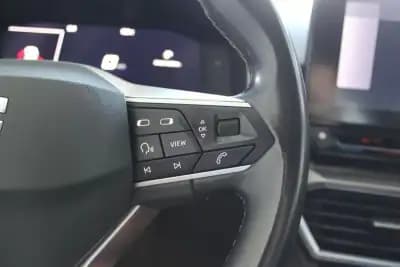 Vendo SEAT Leon 2021 - 18900 EUR, 136631 km - AUTO.MOTO.pt