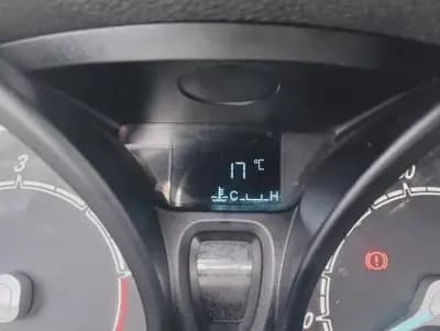 Sell Ford Transit Courier 2020 - 10990 EUR, 129167 km - AUTO.MOTO.pt