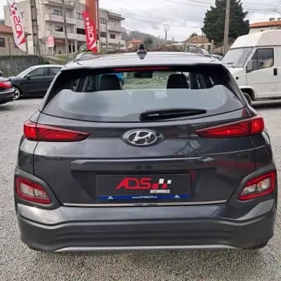 Vendo Hyundai Kauai 2020 - 19250 EUR, 121000 km - AUTO.MOTO.pt