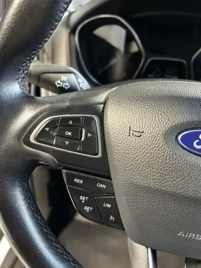 Vendo Ford Focus 2018 - 9900 EUR, 71250 km - AUTO.MOTO.pt