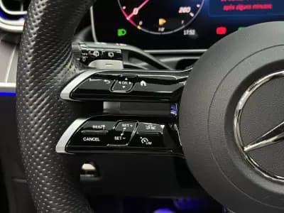 Vendo Mercedes-Benz C 300 2024 - 51990 EUR, 20500 km - AUTO.MOTO.pt