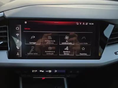 Vendo Audi Q4 e-tron 2022 - 36990 EUR, 56000 km - AUTO.MOTO.pt