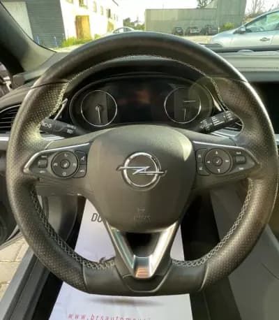 Sell Opel Insignia Sports Tourer 2020 - 21450 EUR, 125476 km - AUTO.MOTO.pt