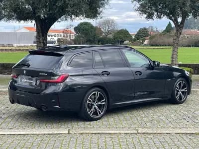 Vendo BMW 330 2022 - 39750 EUR, 97000 km - AUTO.MOTO.pt